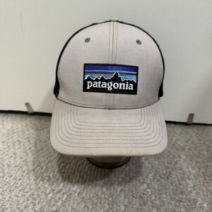 Patagonia P-6 Logo Trucker Hat Snapback Beige / Black Adjustable OSFA